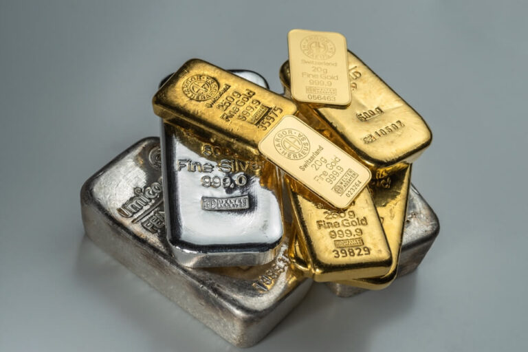 Gold and silver plunge as safe-haven frenzy unwinds