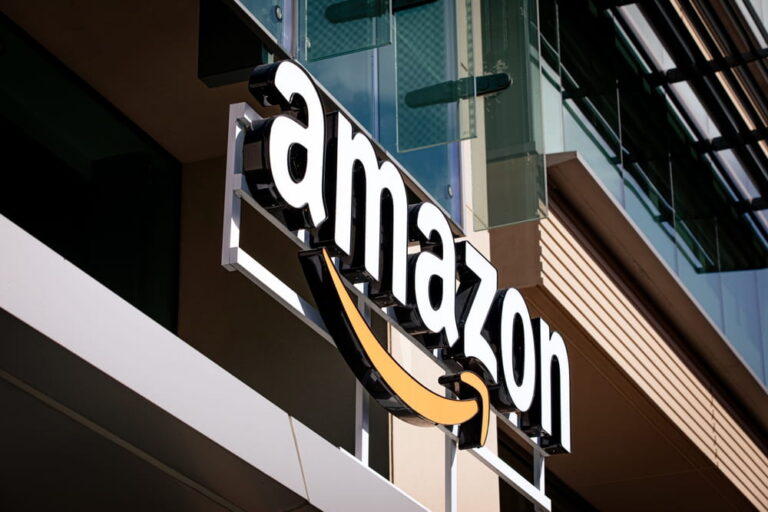 Amazon Web Services Outages Linked to Internal AI Tools, Report Says